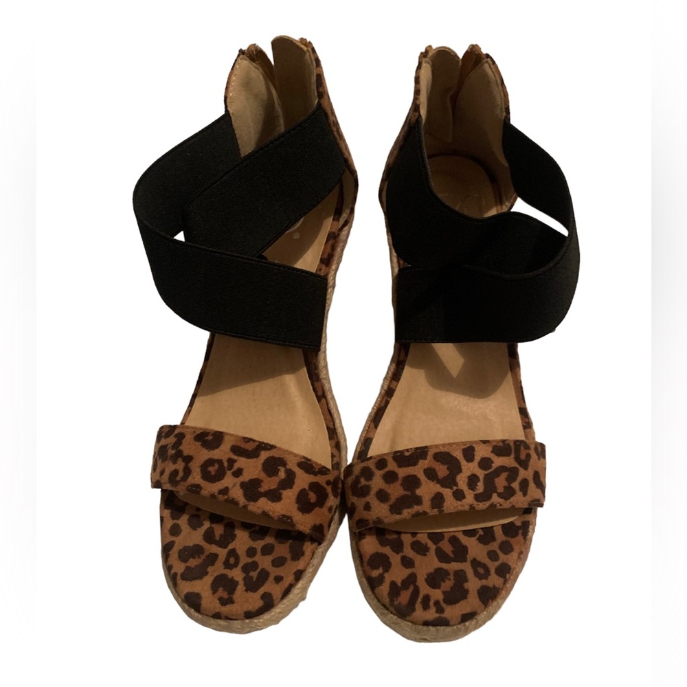 Sandal size 5 1/2